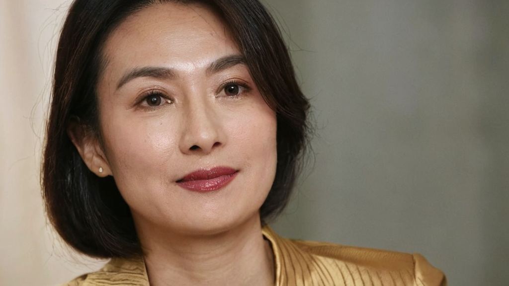 娱乐圈八卦达人揭秘明星幕后故事，微头条实时更新引发热议